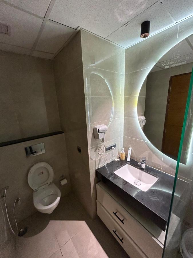 Galaxia luxe stay Lucknow - B&B Lucknow