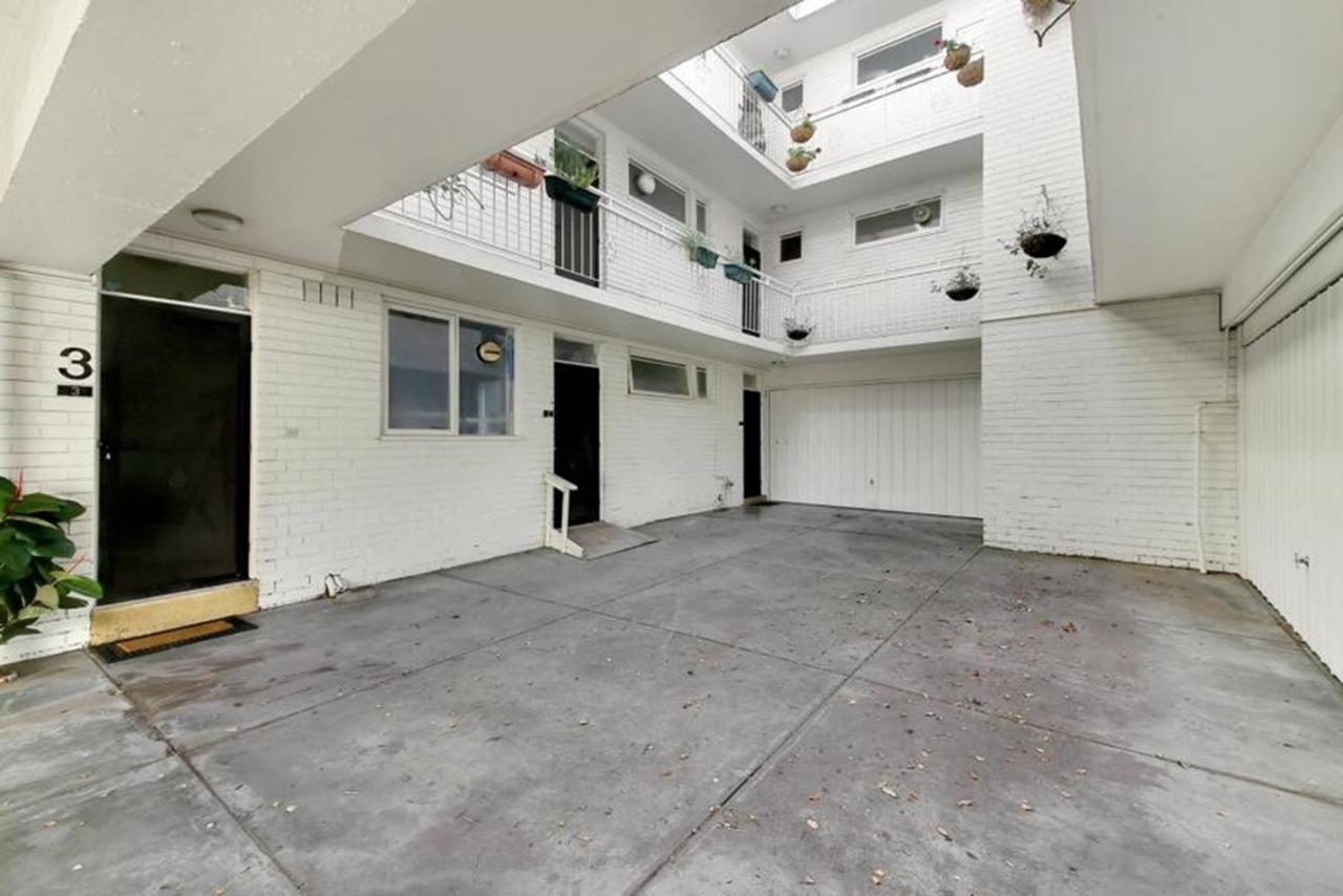 ShelleyStayz on Shakespeare - B&B Melbourne