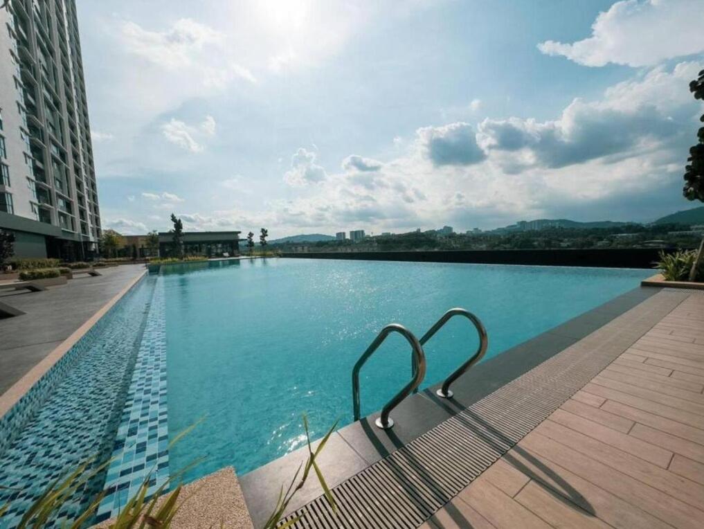 The Netizen Inn, #Beside MRT#Tun Hussein Onn#Soho#Cozy - B&B Cheras