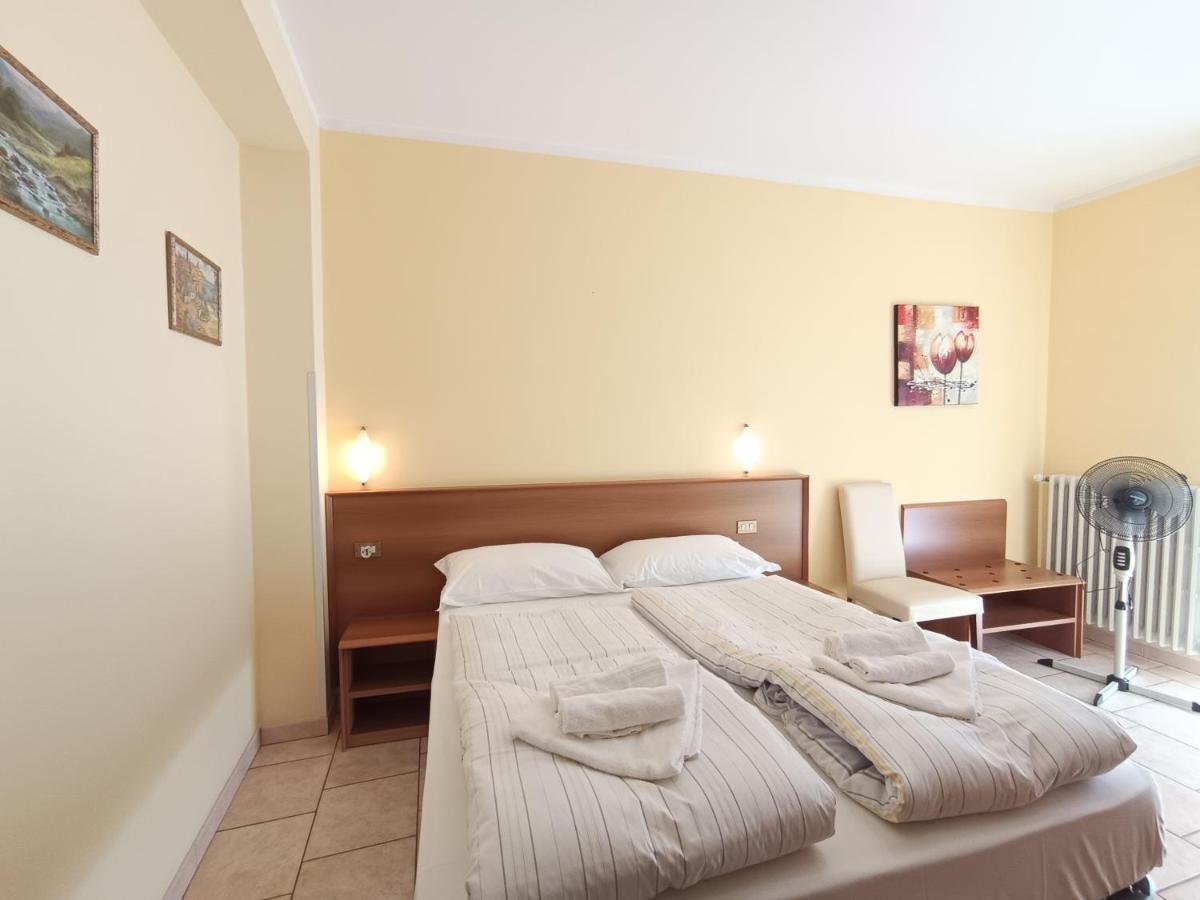 Double Room with Lake View