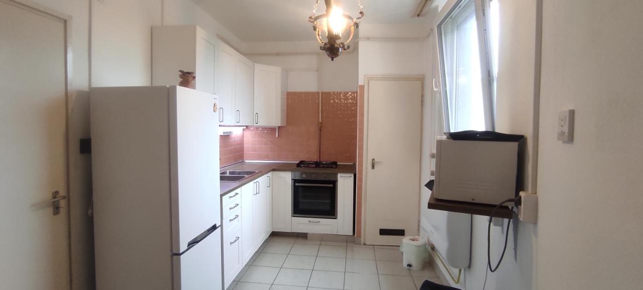 ISTVÁN MOSZKVAI KRT. APARTMAN - B&B