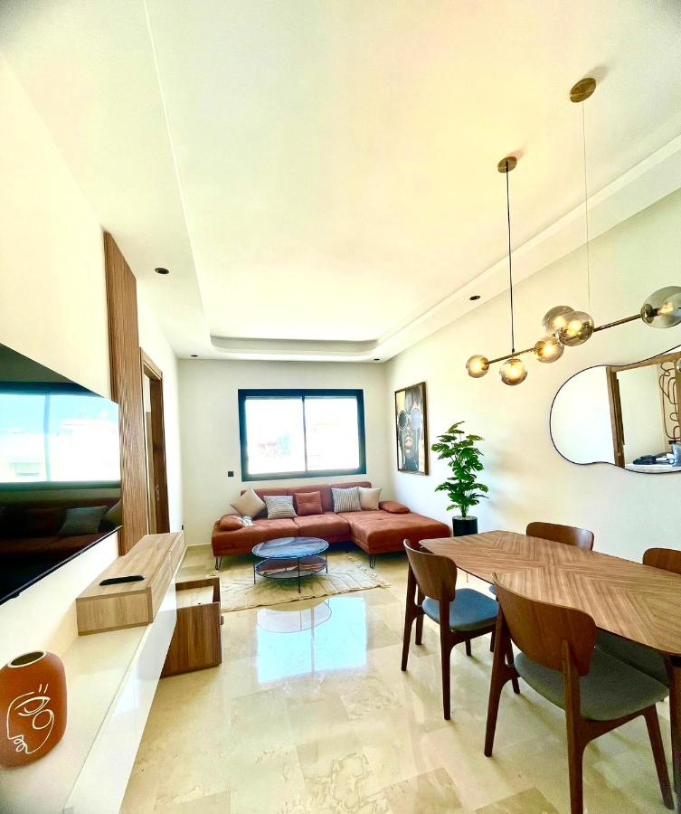 Maarif Picasso Studio & Private Terrace & Parking - B&B