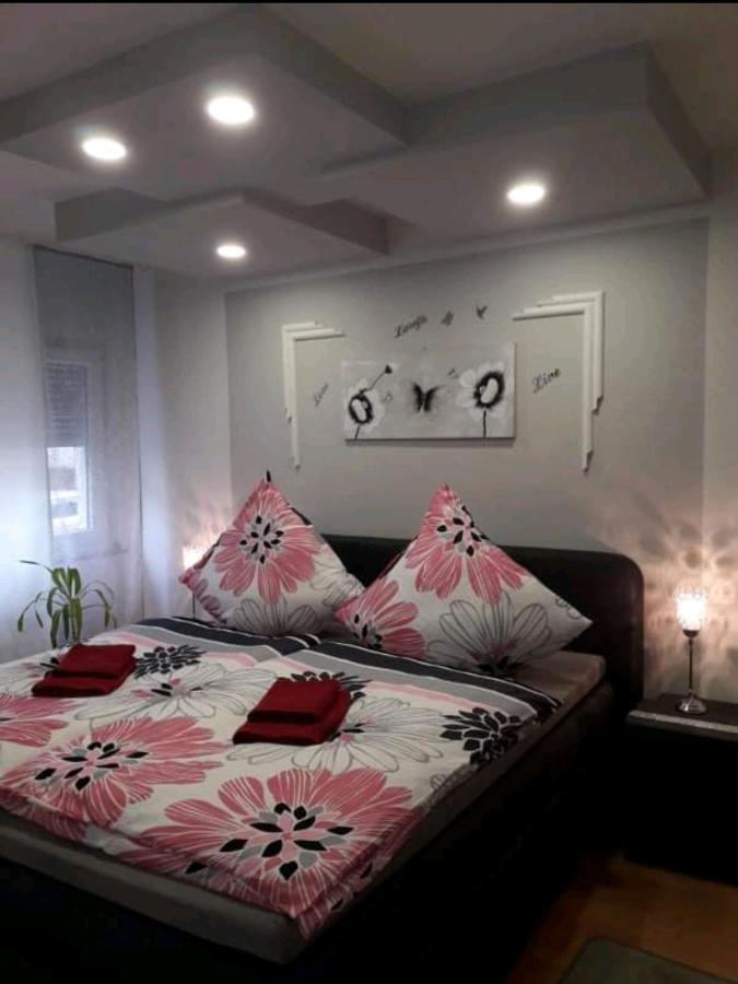 Apartment Bella Italia - Ferienwohnung Köln