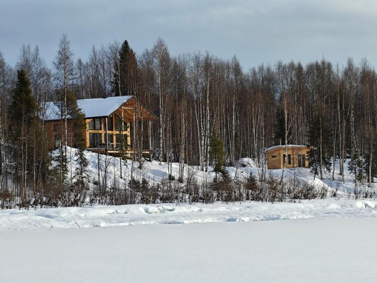 Lapland Riverside Villa I Sauna & Fireplace - Bed and Breakfast Äkäsjokisuu