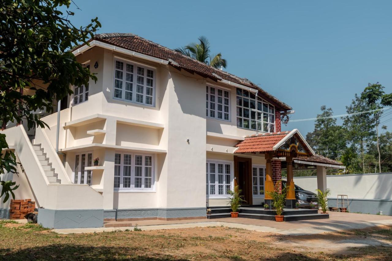 Thakshil Villa Stay - Ferienwohnung