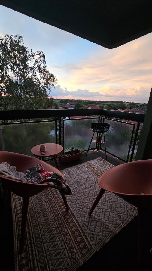 TESLA Creative Space - Ferienwohnung Odžaci