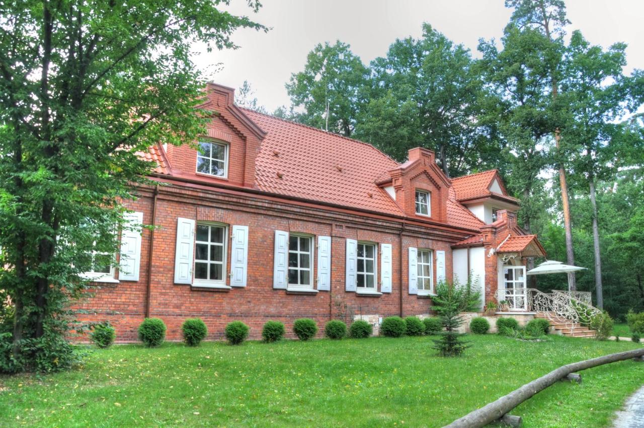 Dwór Carski - B&B