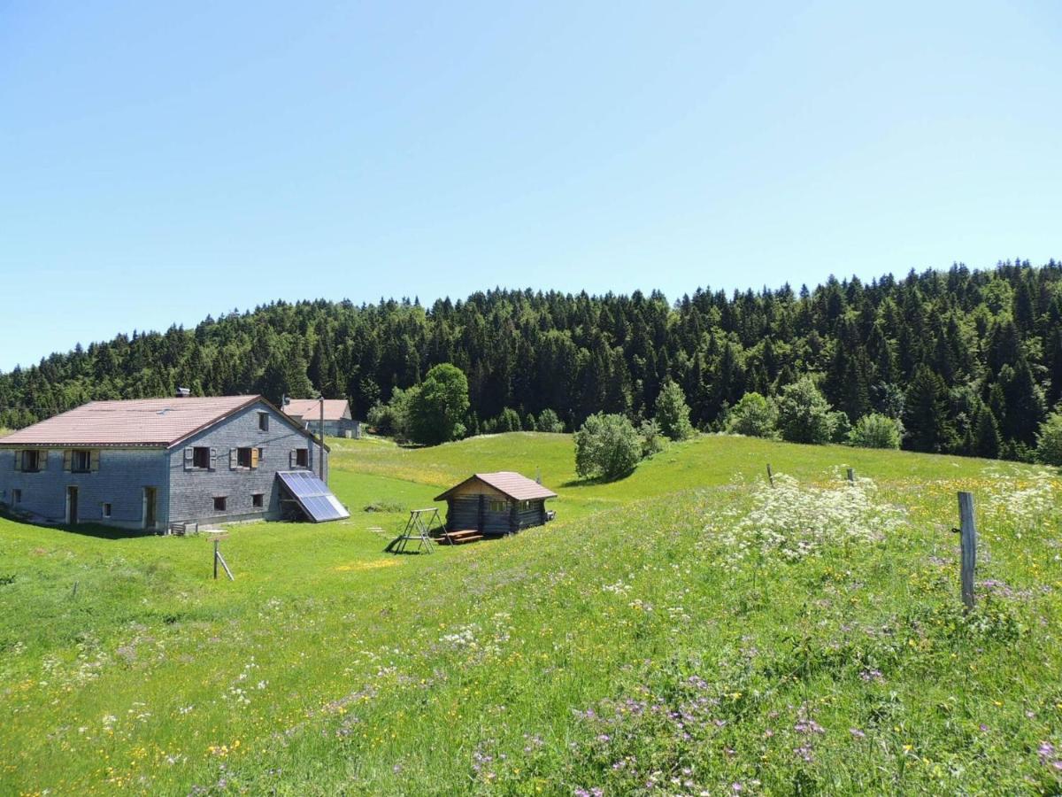 Gîte rural La Grange en pleine nature à La Pesse - B&B