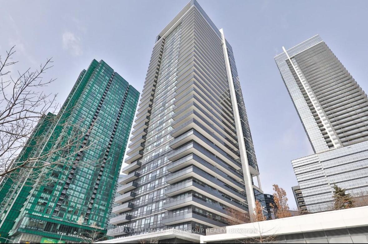Condo at Yonge-Sheppard Station, North York - Chambres d’hôtes Toronto