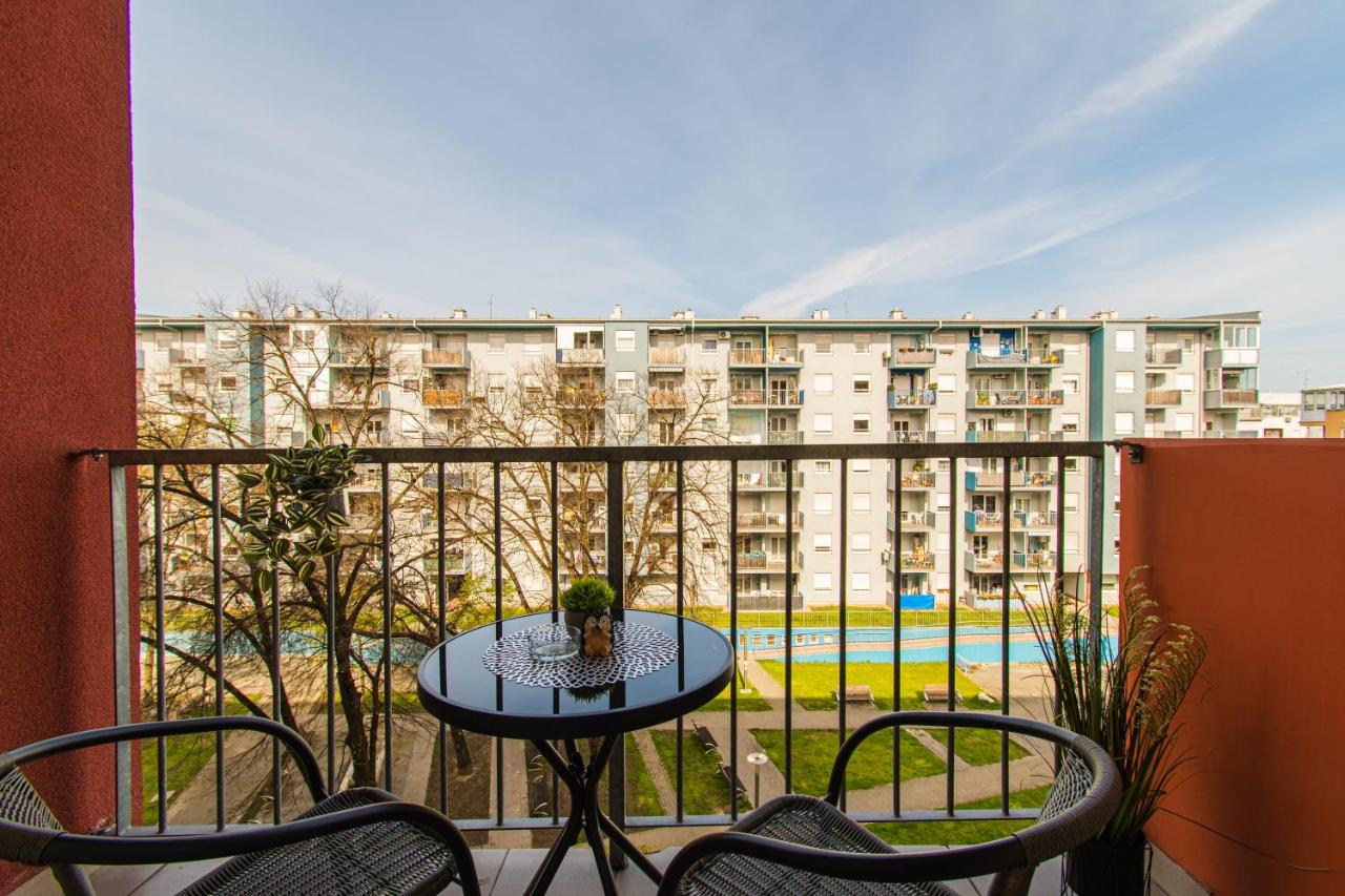 Flexible SelfCheckIns 47 - Zagreb - Two Loggia - New - 3 Bedrooms - 2 WC - Chambres d'hôtes Zagreb