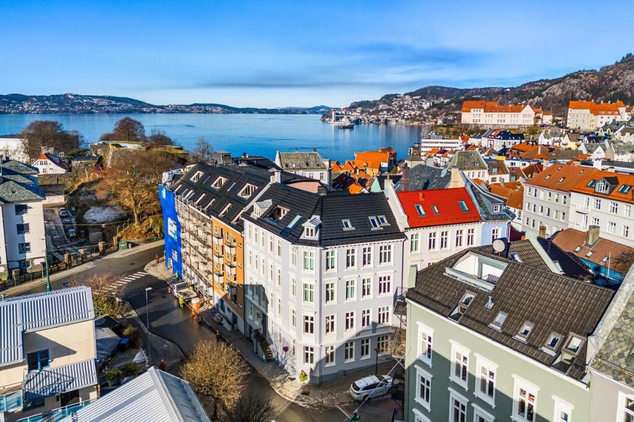 Rom i loftsleilighet med utsikt - B&B