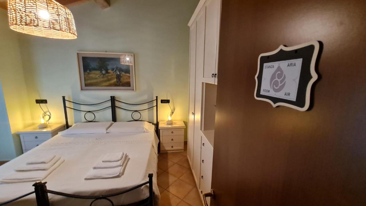 Doppel- oder Zweibettzimmer