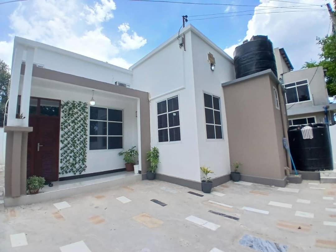 Heaven Homes - Amani Stay - B&B Dar es Salaam