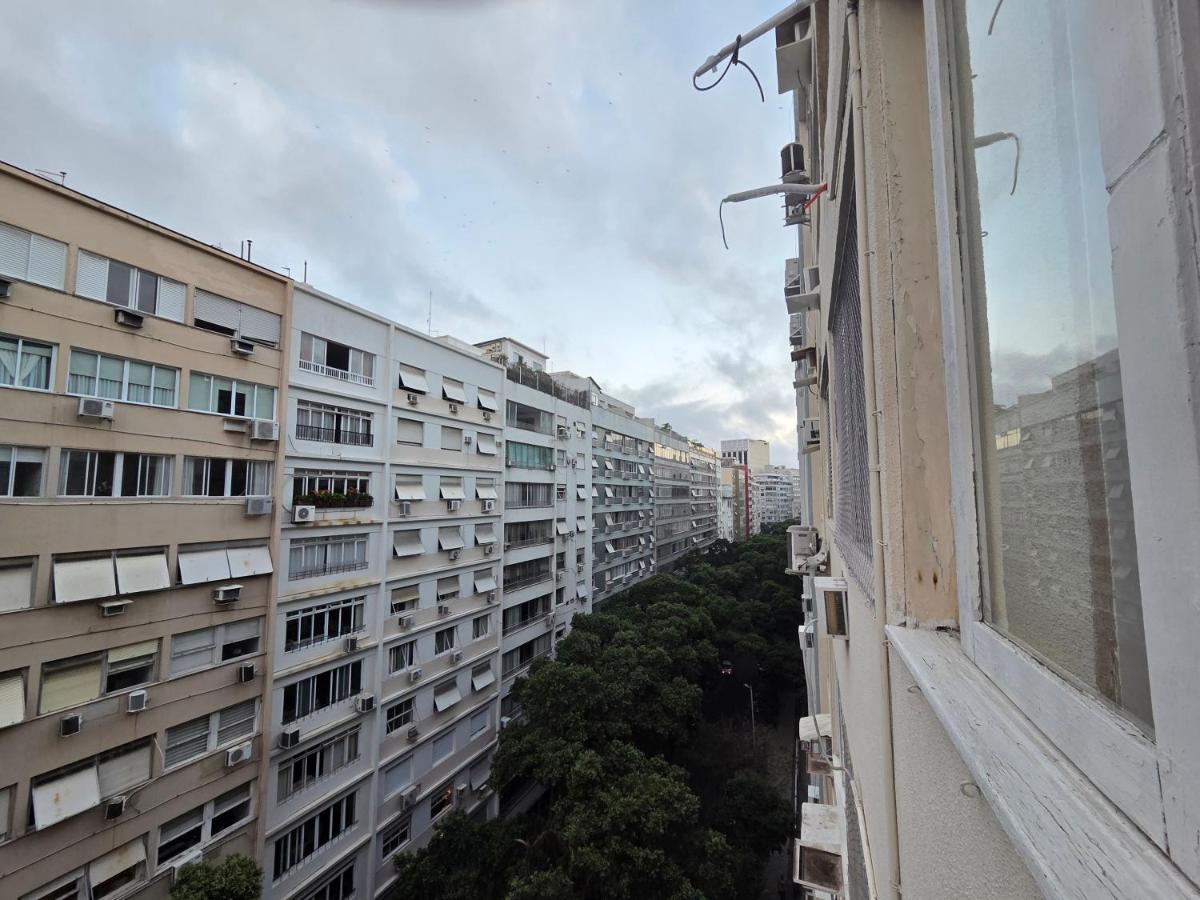 100 metros da Praia Copacabana - B&B Rio de Janeiro
