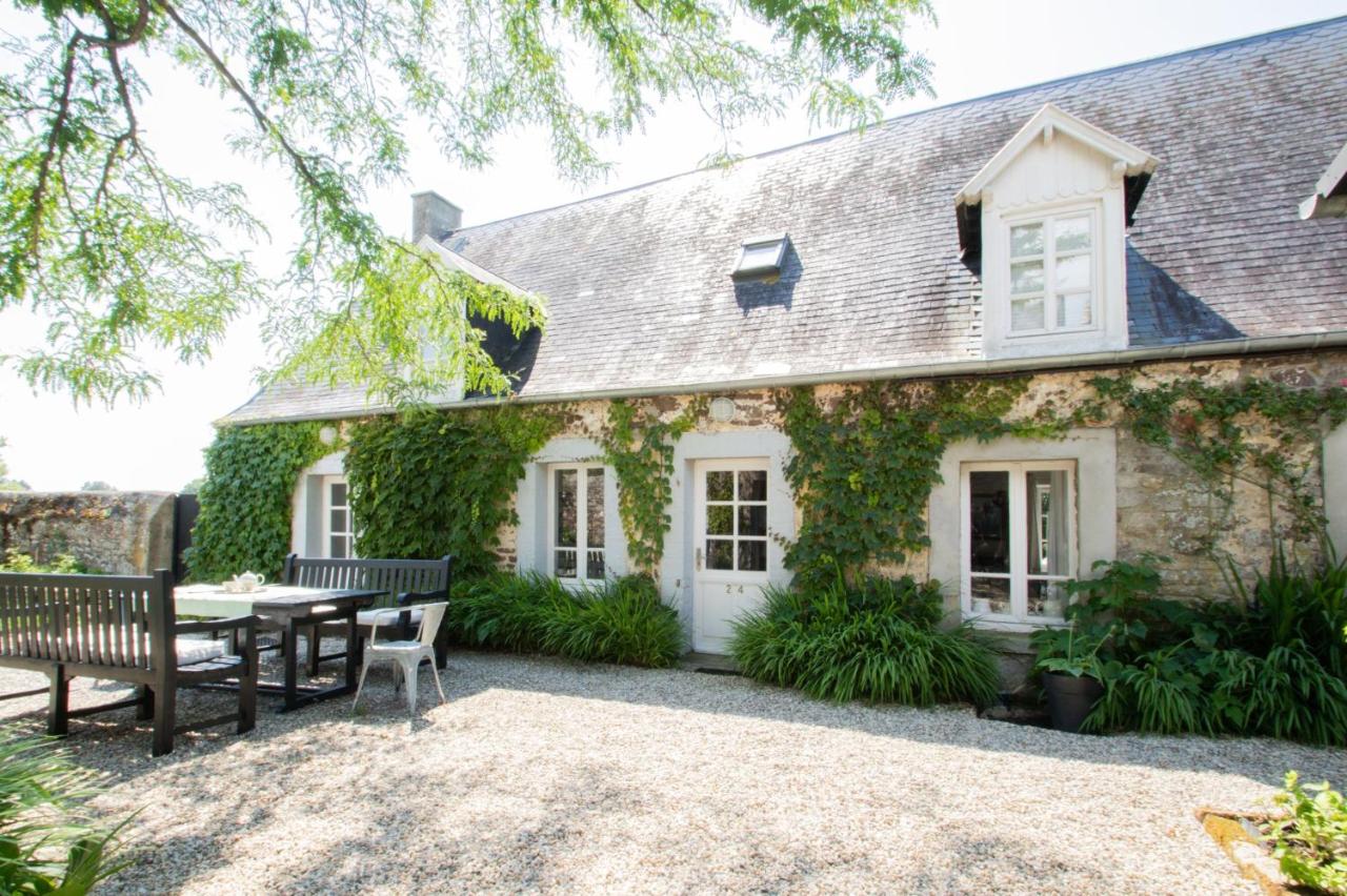 Charmant cottage normand avec vue panoramique sur la côte de Regnéville - B&B