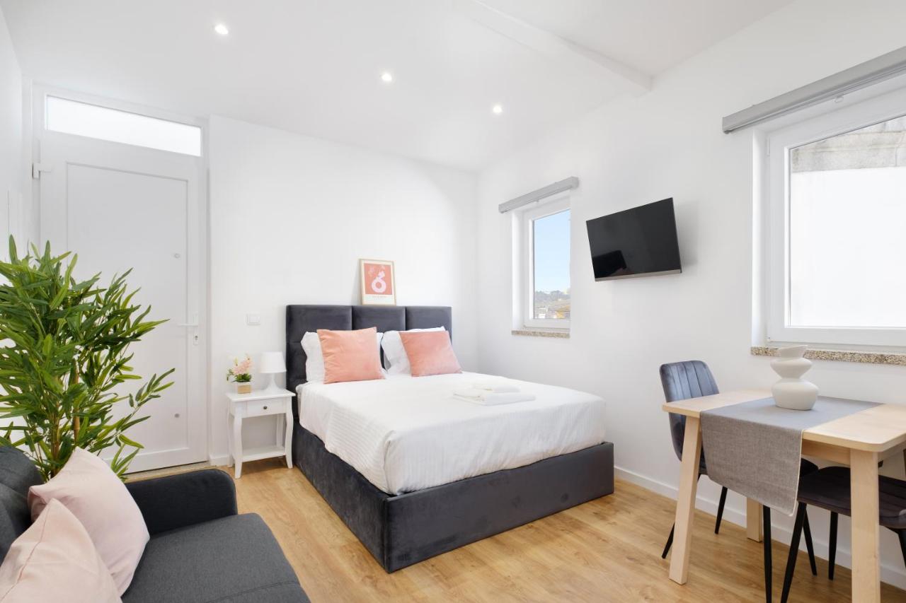 Riverside Studio By Luís Bridge, WOW & Half Rabbit - B&B Vila Nova de Gaia
