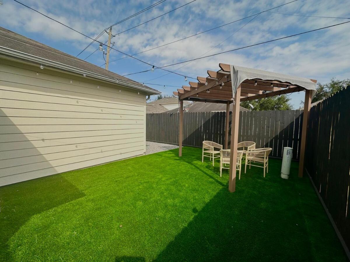 Houston home near the Hobby Airport - B&B Houston