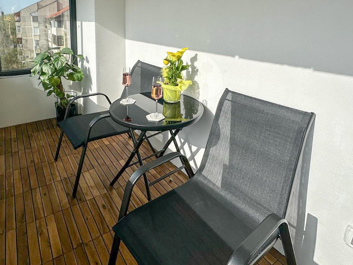 Lake View Apartment - Ferienwohnung Konstanza