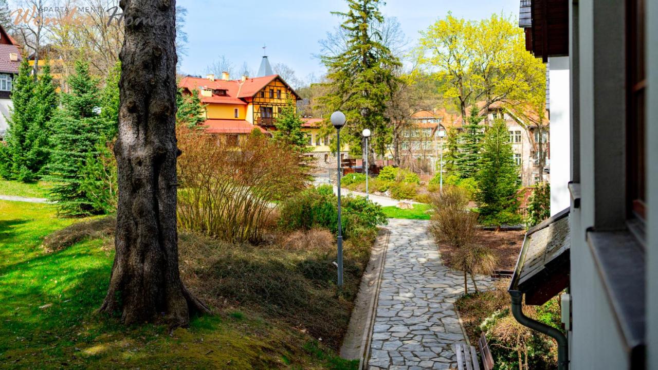 Wonder Home - Pod Świerkiem - z balkonem, blisko centrum - B&B Karpacz