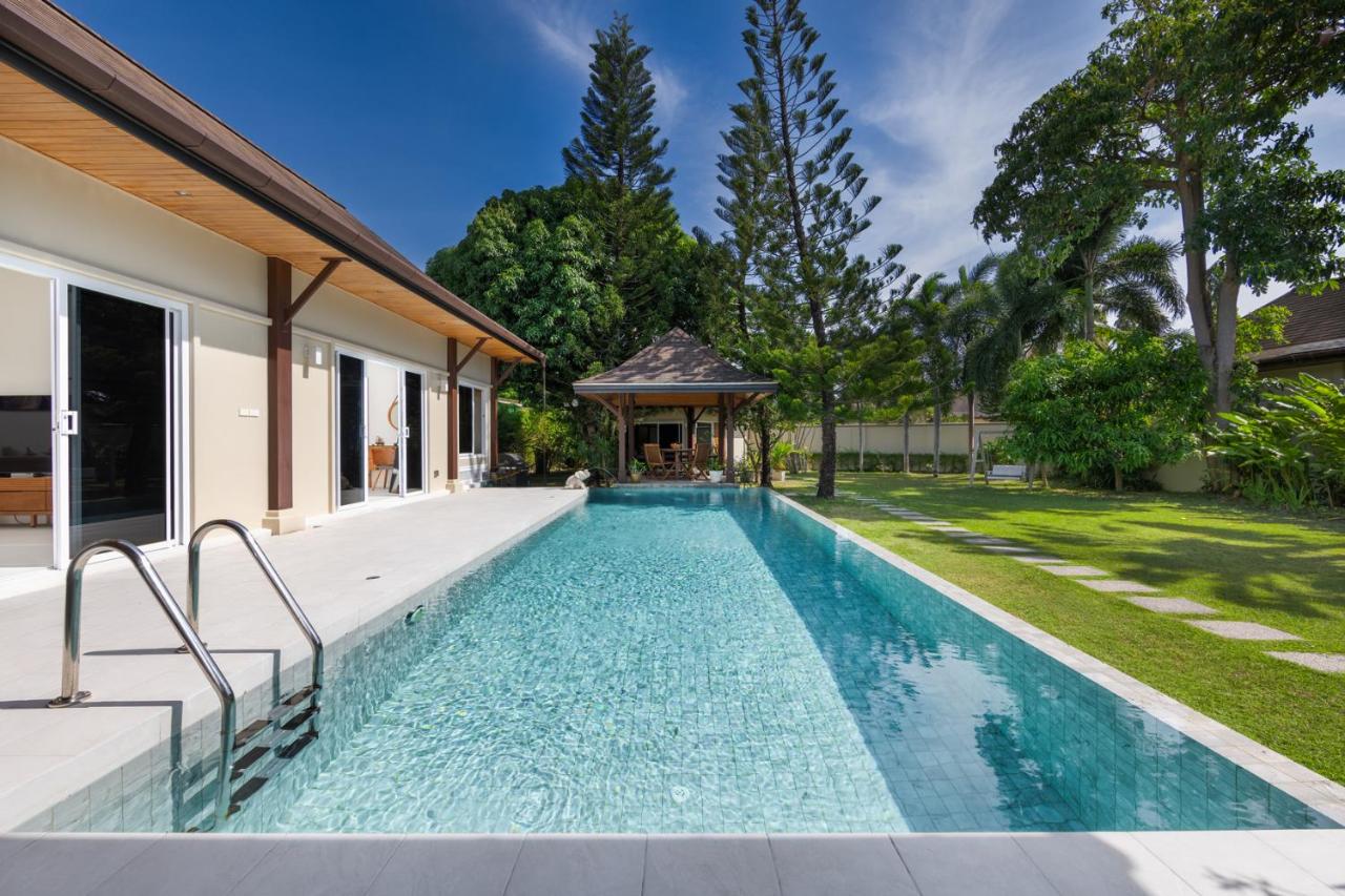 Villa Emilia Private Pool Naiharn by TropicLook - B&B