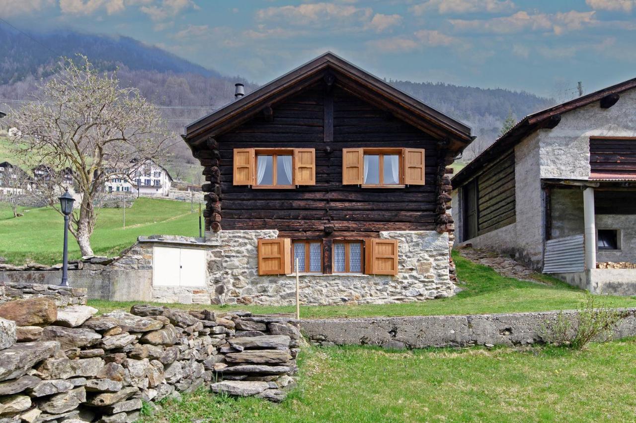 Romantic Chalet in the Leventina Mountains by Quokka 360 - Romantic Chalet - B&B