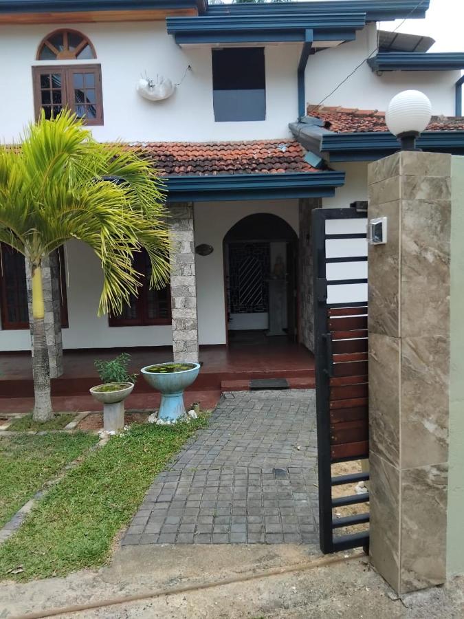 Sinha Guesthouse - B&B
