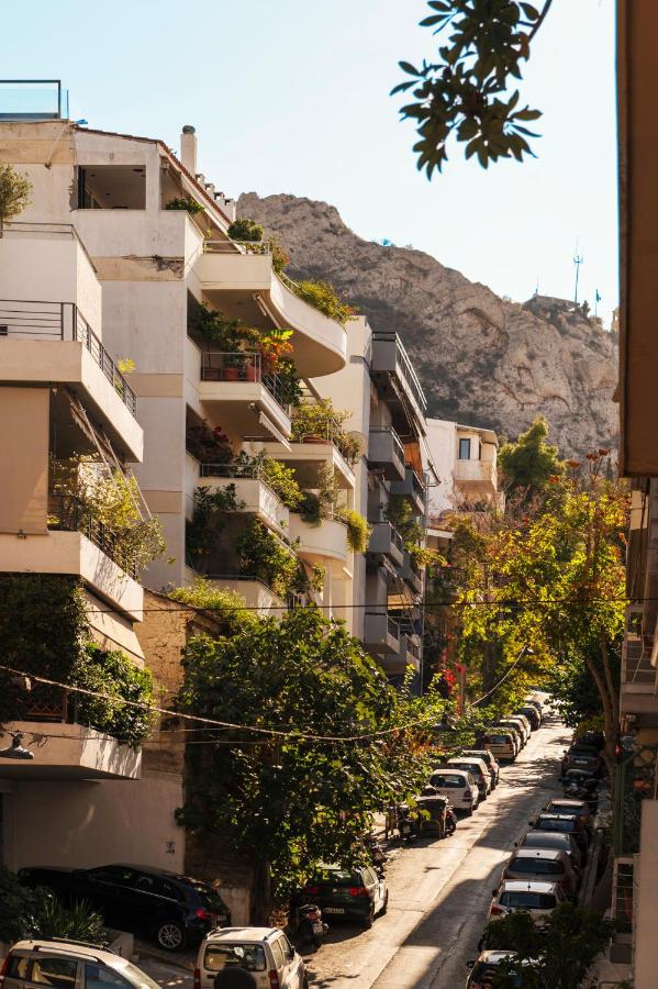 Athens Lycabettus hill, 2 bd apt- Apokafkon - B&B Athens