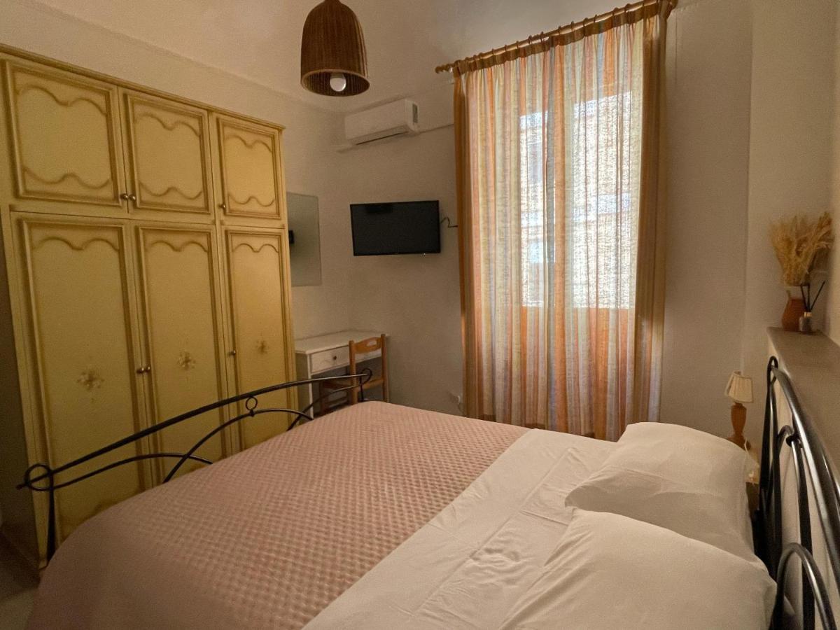Double Room with Private External Bathroom