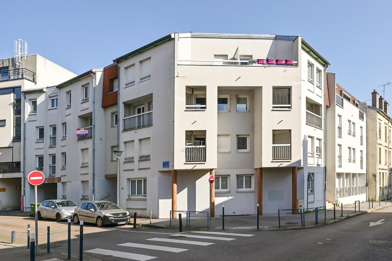 Le Coeur de Nancy - 20min de la Gare - B&B Nancy