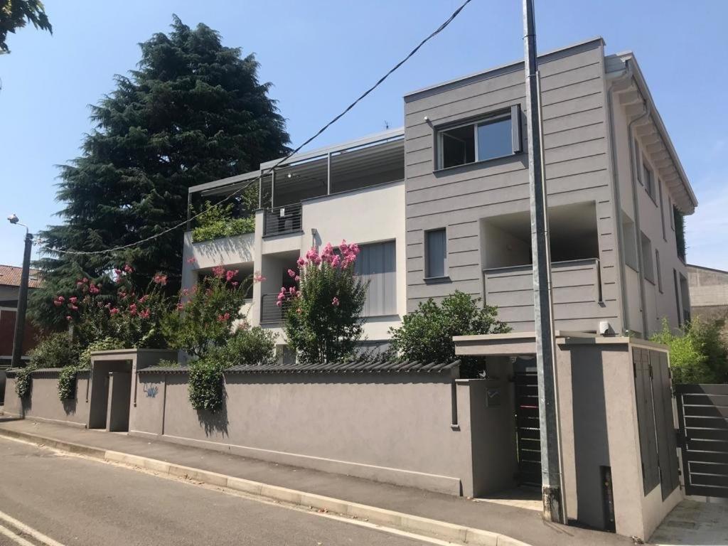 Comfortable apartment - Monza park with garage - B&B