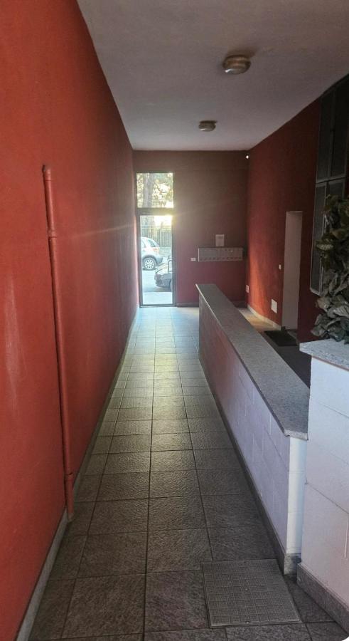 Elegant and modern apartment near the Metro, Hospitals, Lingotto Conference Centre and Valentino's Park - Bed and Breakfast Turijn