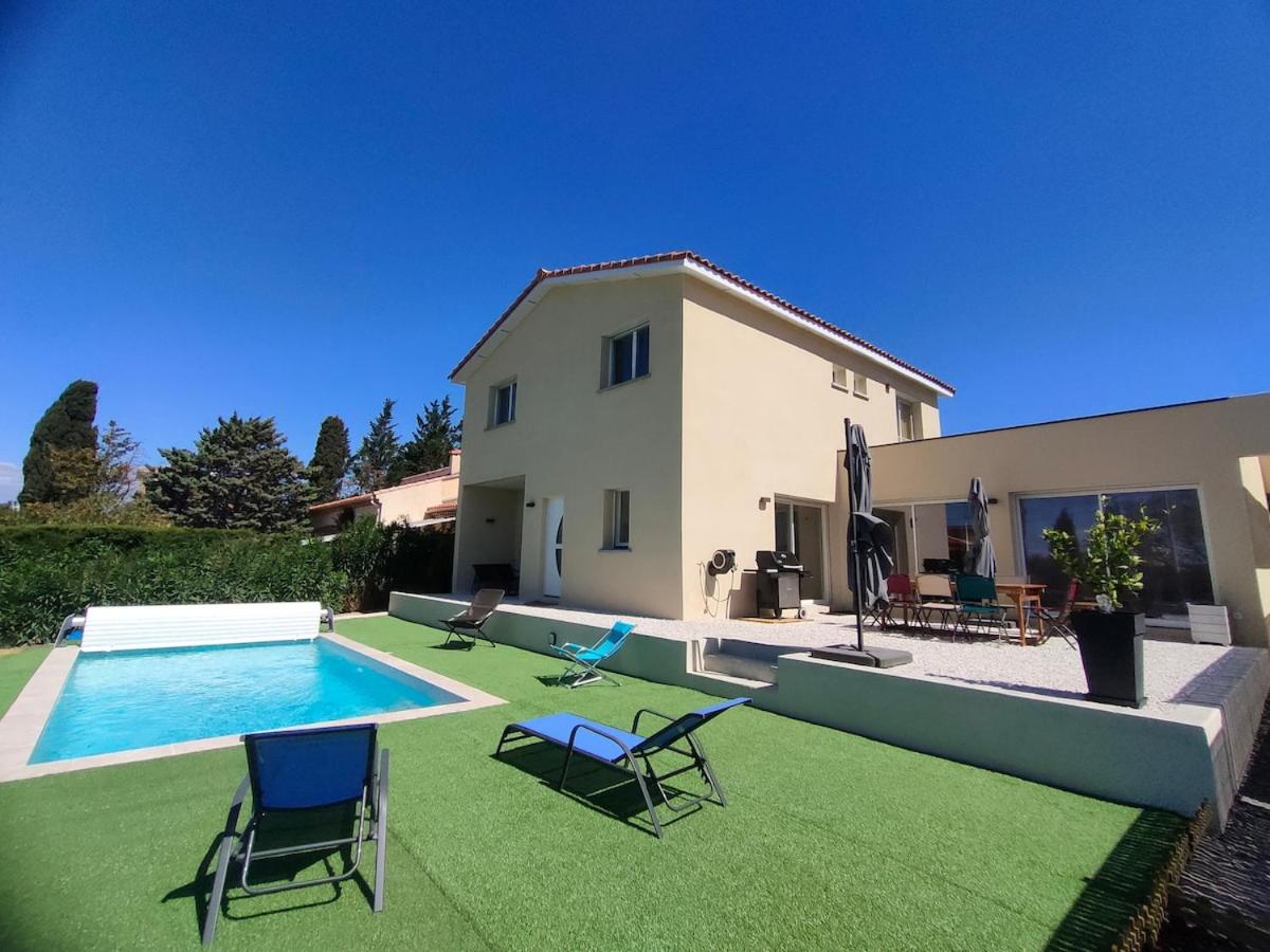 Villa moderne avec Piscine chauffée et 5 chambres - B&B