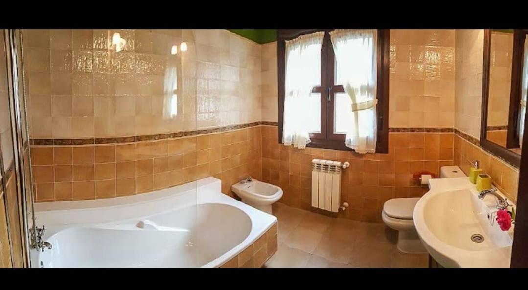 Apartamentos Picos de EUROPA - Bed and Breakfast Dego