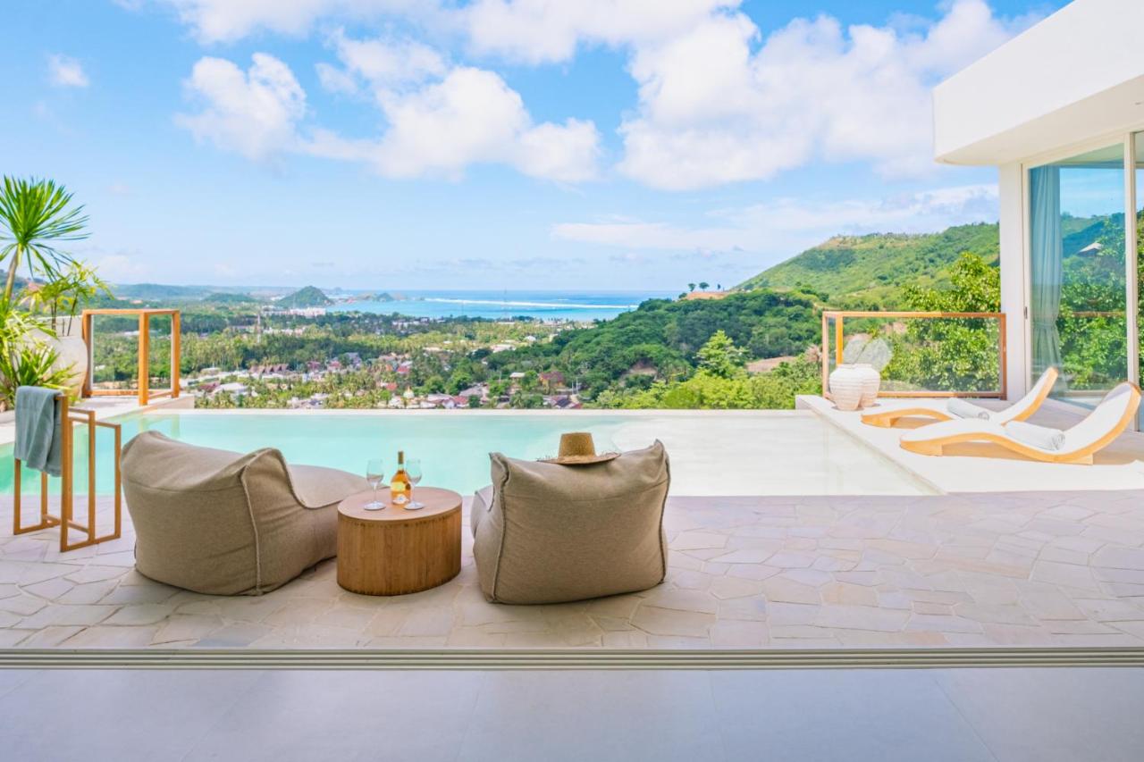 Alaia Villas - Ocean Views And Infinity Pool - B&B Katilampak