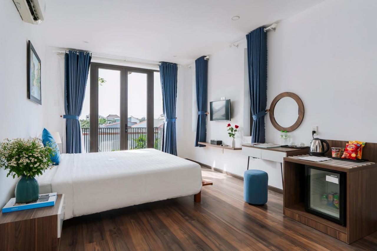 Deluxe Cityscape View Room