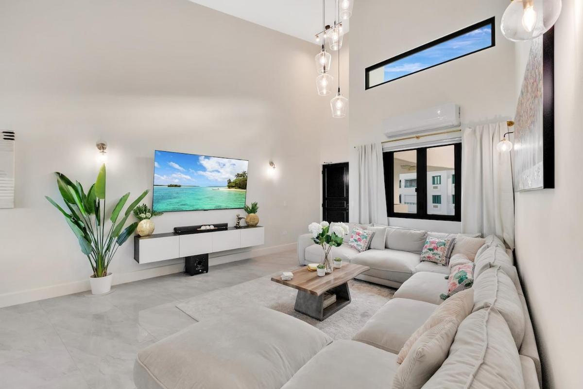 Oceanview Penthouse 4BR with Golf View - B&B Carmelita