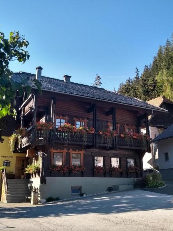 Appartamento con 2 Camere da Letto e con Vista Montagna