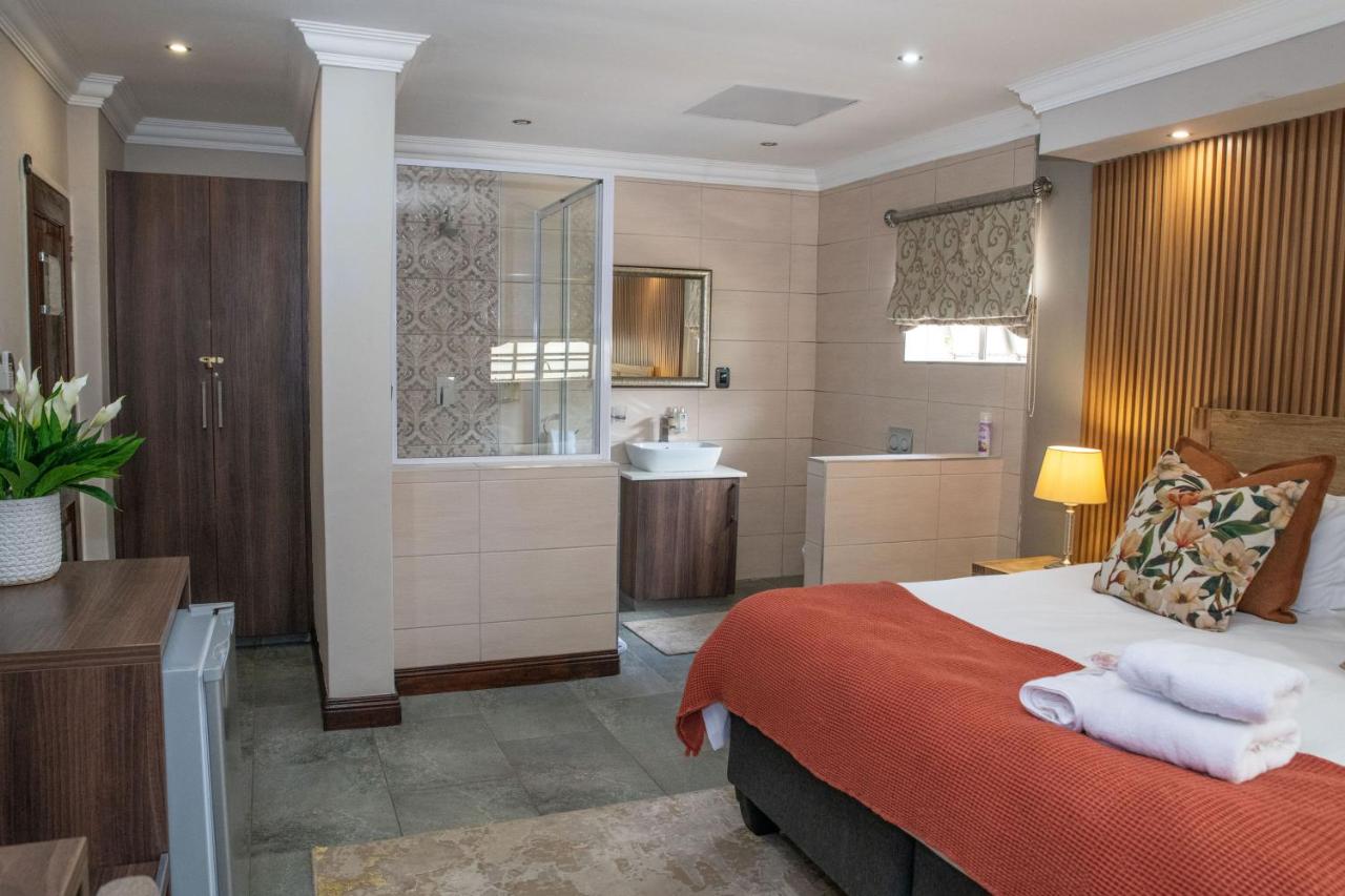 Deluxe Zimmer mit Kingsize-Bett