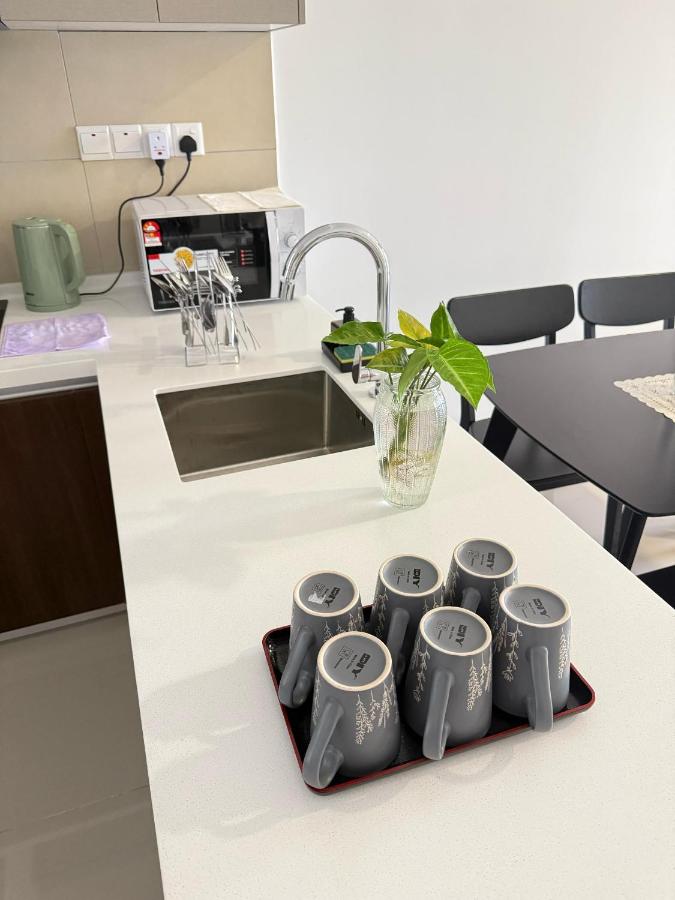 Three-Bedroom Apartment with Balcony