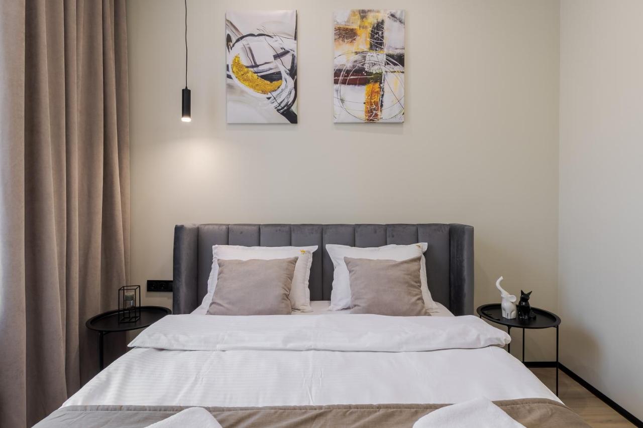 Royal apart with bathtub on Rappaporta 15 - Ferienwohnung Lwiw