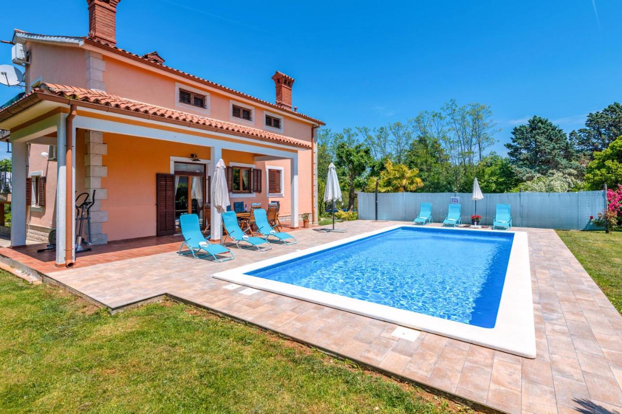 Villa Ornela, summer and sun, ideal for families and pets! - B&B