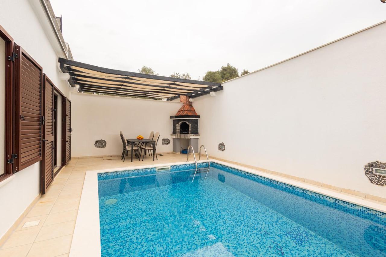 Villa Palanga - B&B Traù