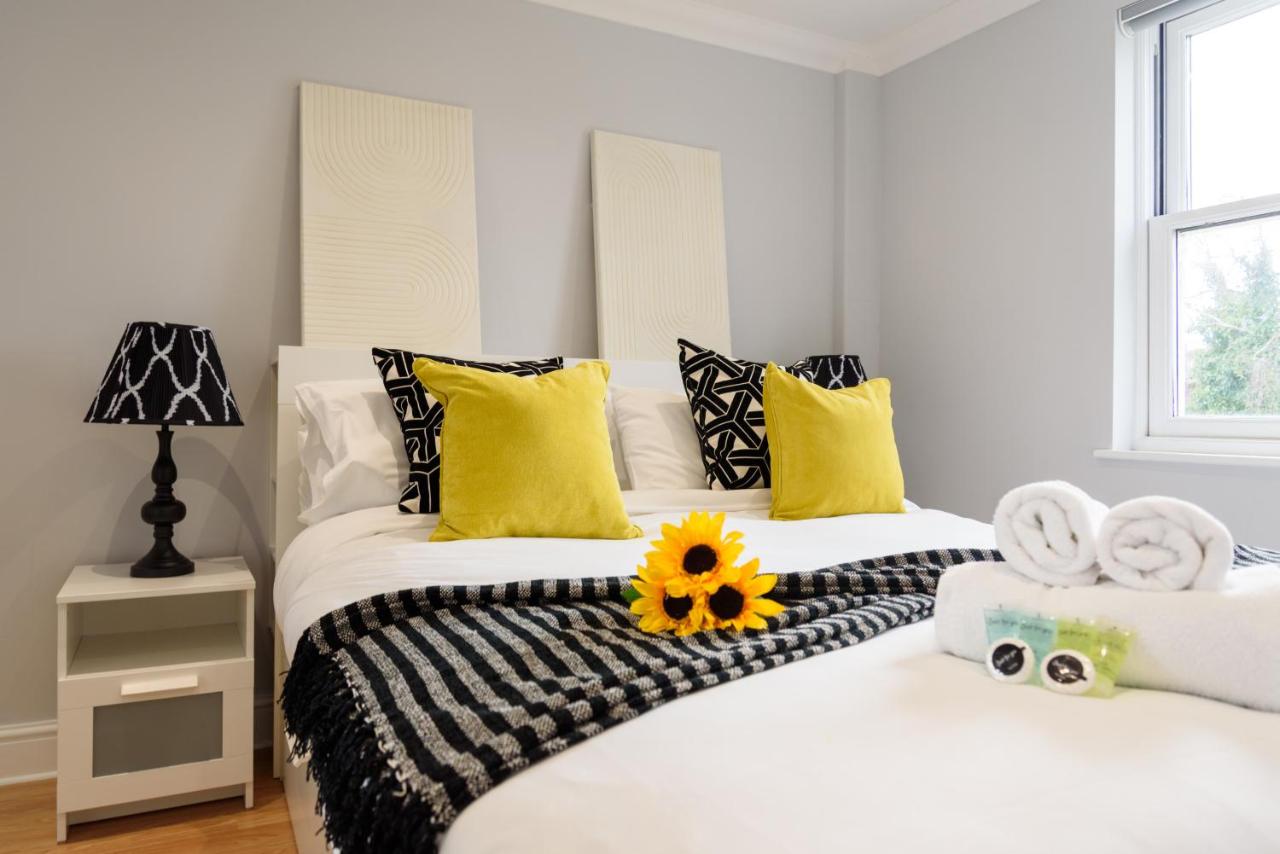 Cambridge 6-Bedroom Riverside Home with Free Parking - B&B Cambridge