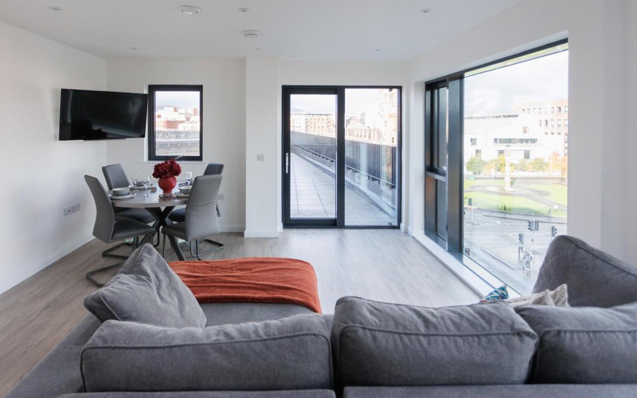 3BR - 10 Mins walk to Central Belfast with Terrace - Ferienwohnung Belfast