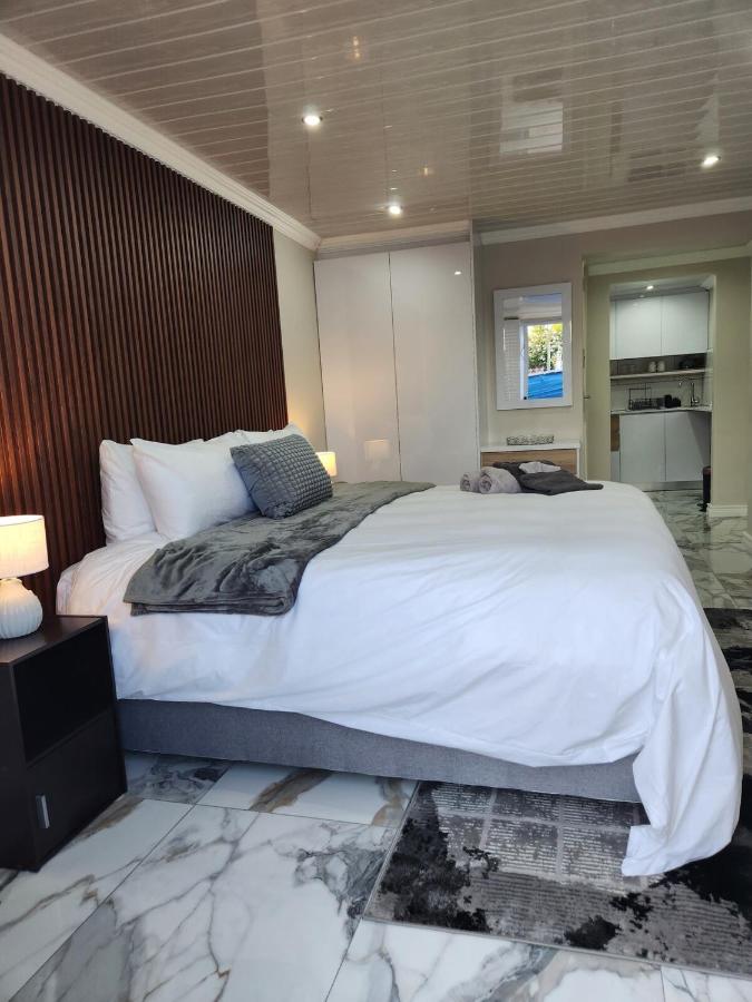 Cosy Nook - B&B Cape Town