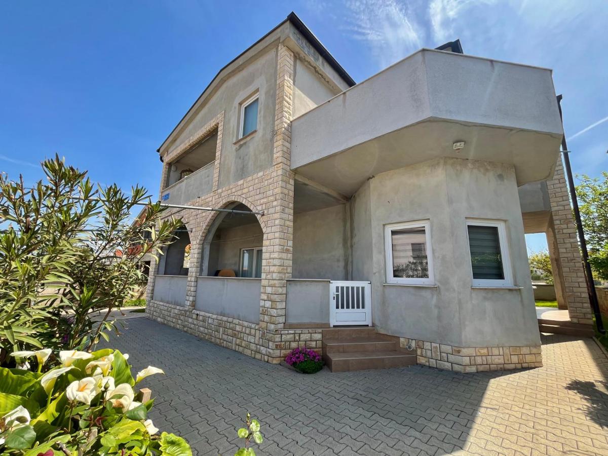 Apartments Drago - Bed and Breakfast Vir