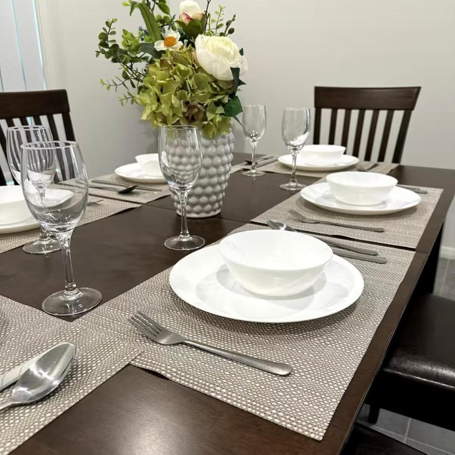 Convenient and Peaceful 4BR New House in Gregory Hills - Chambres d’hôtes Narellan