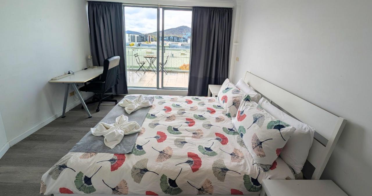 Dana-Cozy Private Room in Shared Central Apt-Rm 2 - Ferienwohnung