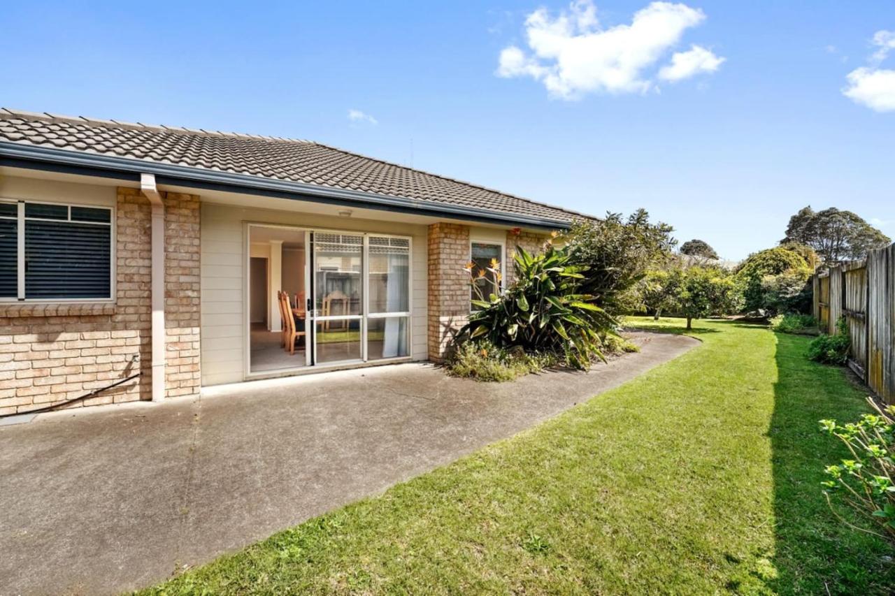 Central Retreat Papamoa Beach Pet Friendly - B&B