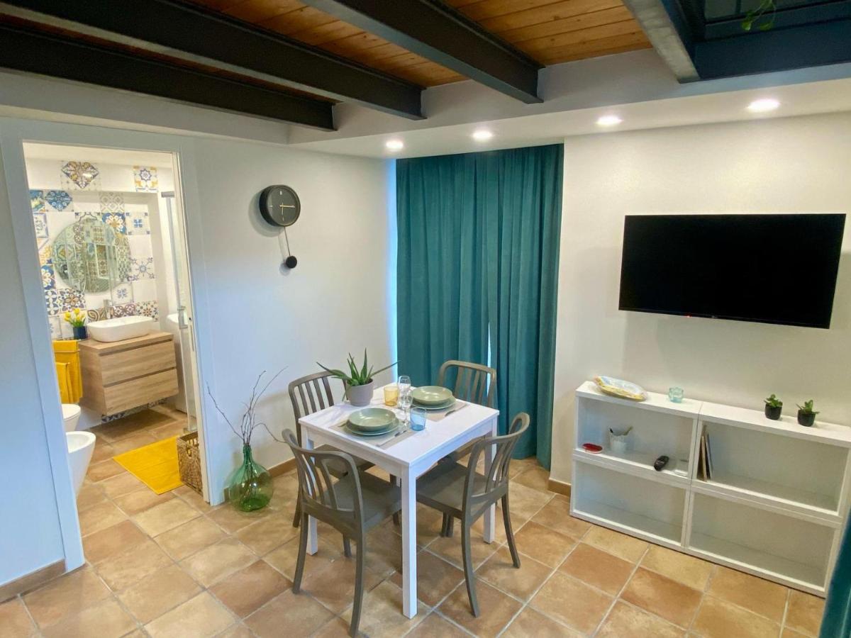 A Casa di Ross - B&B Aci Castello